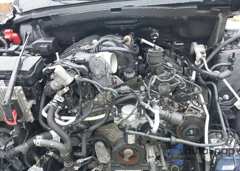 2018 Jeep Grand Cherokee High Altitude 4X2 z USA, uszkodzony, nr VIN 1C4RJECG7JC275553